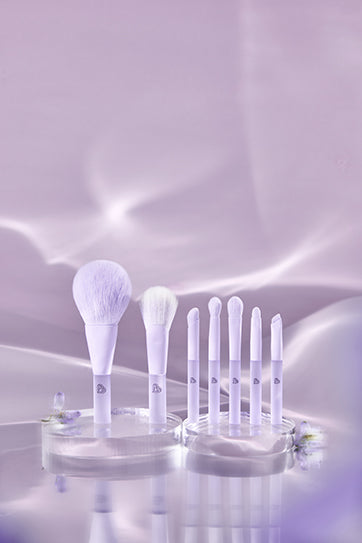 BLJ COSMETICS 7 Pcs Mini Makaron Summer Night's Dream Series Synthetic Fiber Portable Makeup Brushes Set